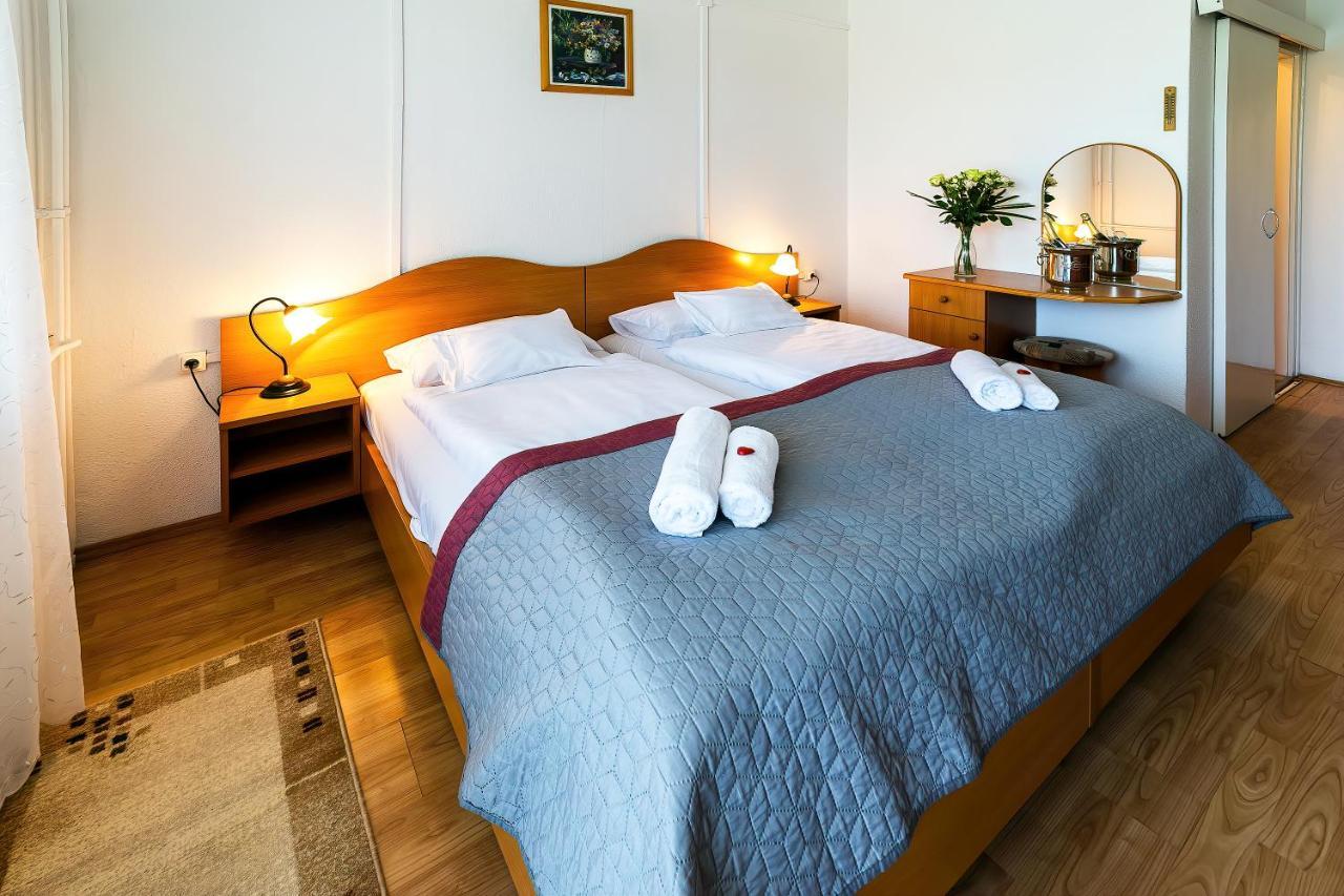 Napfeny Hotel Zalakaros Buitenkant foto
