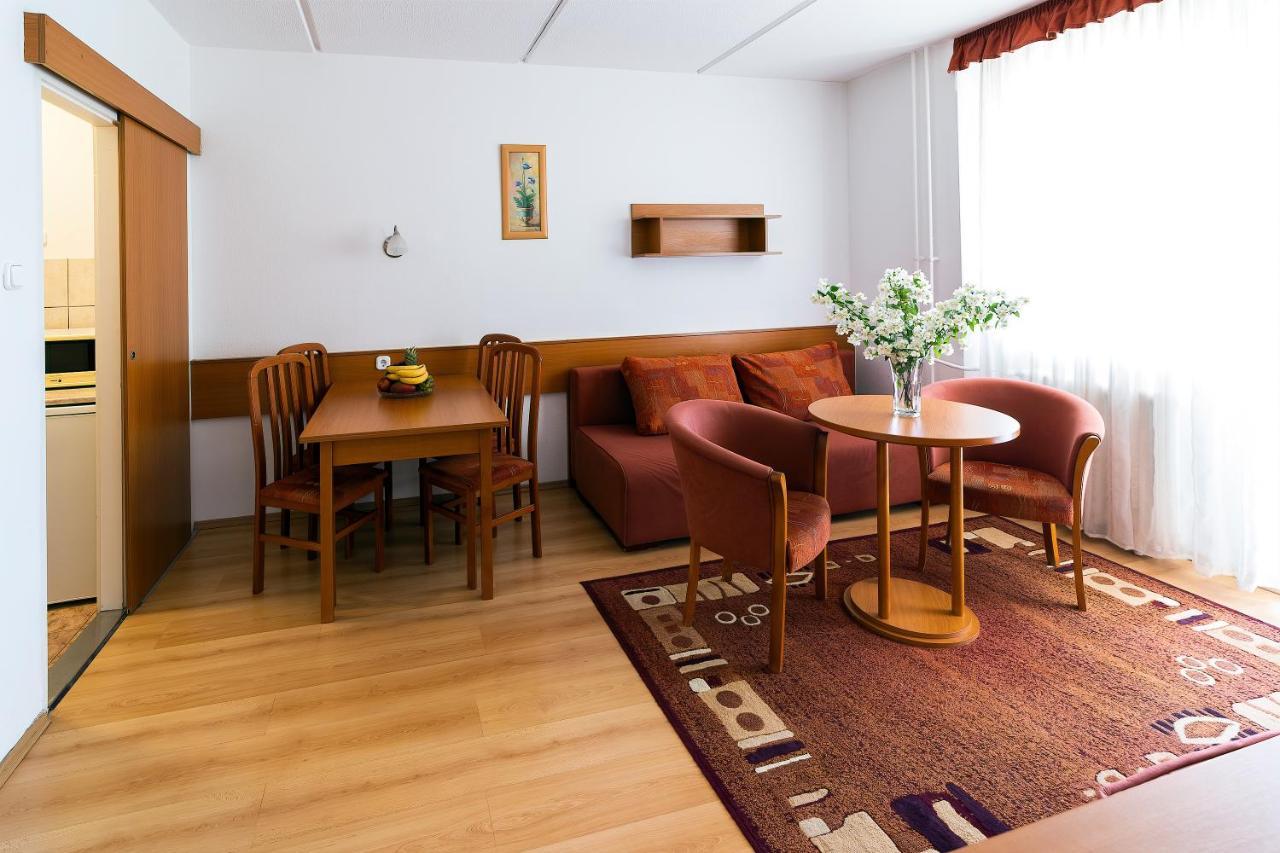 Napfeny Hotel Zalakaros Buitenkant foto