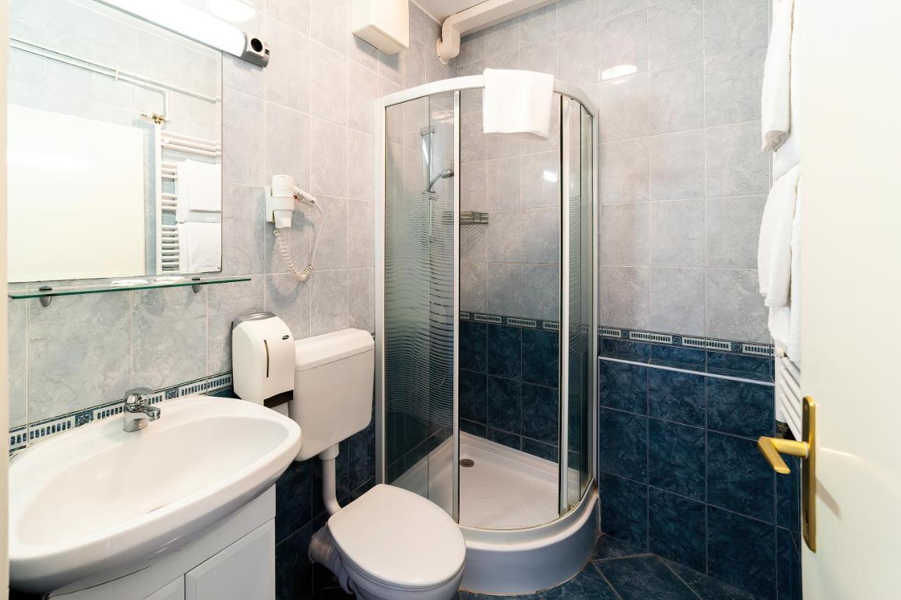 Napfeny Hotel Zalakaros Buitenkant foto