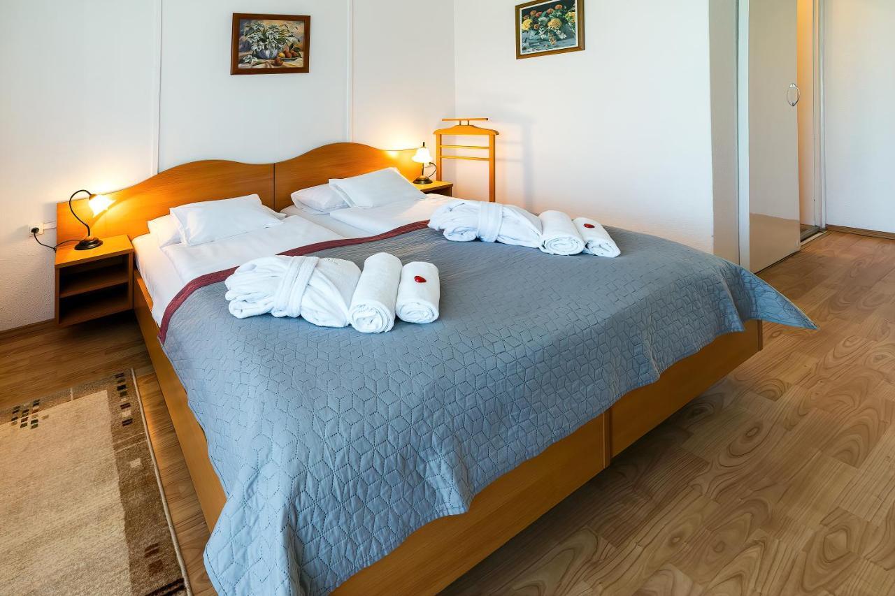 Napfeny Hotel Zalakaros Buitenkant foto