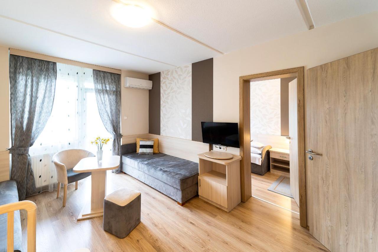 Napfeny Hotel Zalakaros Buitenkant foto