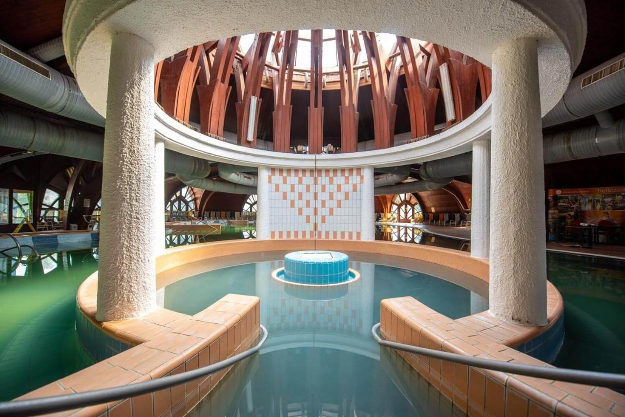 Napfeny Hotel Zalakaros Buitenkant foto