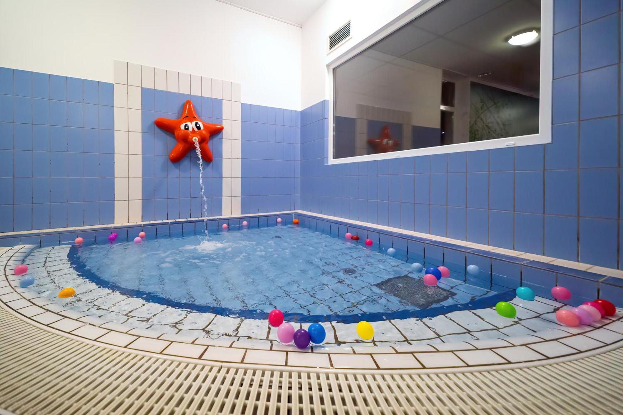 Napfeny Hotel Zalakaros Buitenkant foto