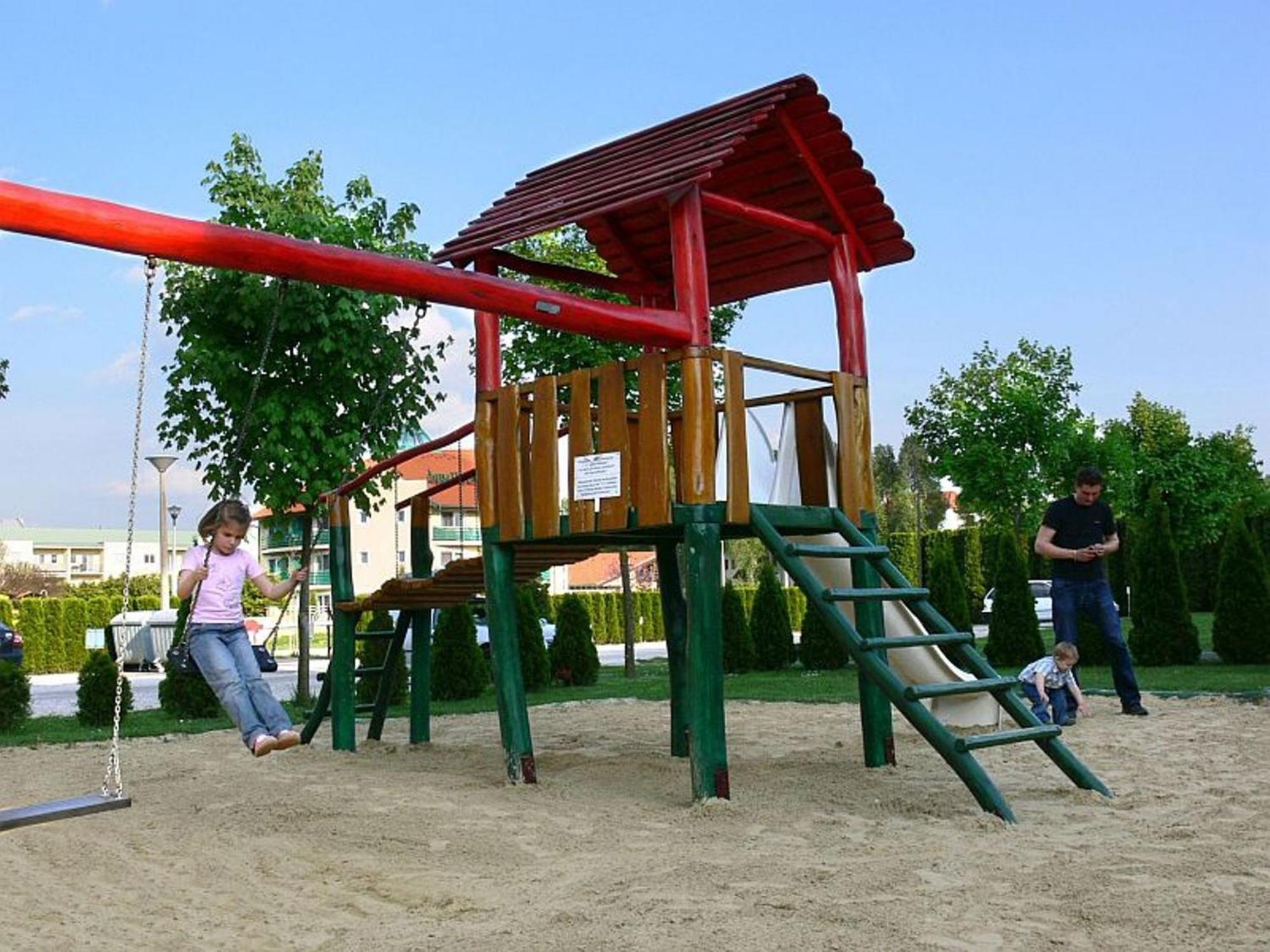 Napfeny Hotel Zalakaros Buitenkant foto
